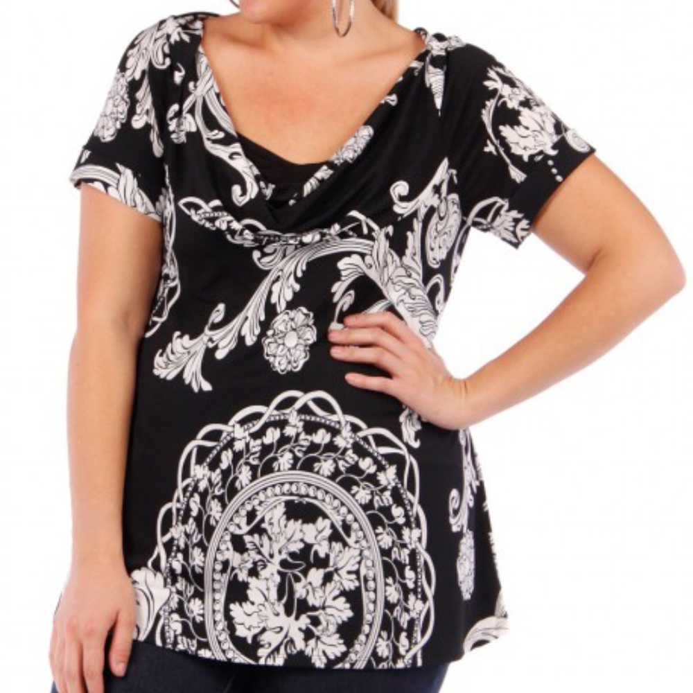 Short sleeve cowl neck fancy printed top PLUS SIZE